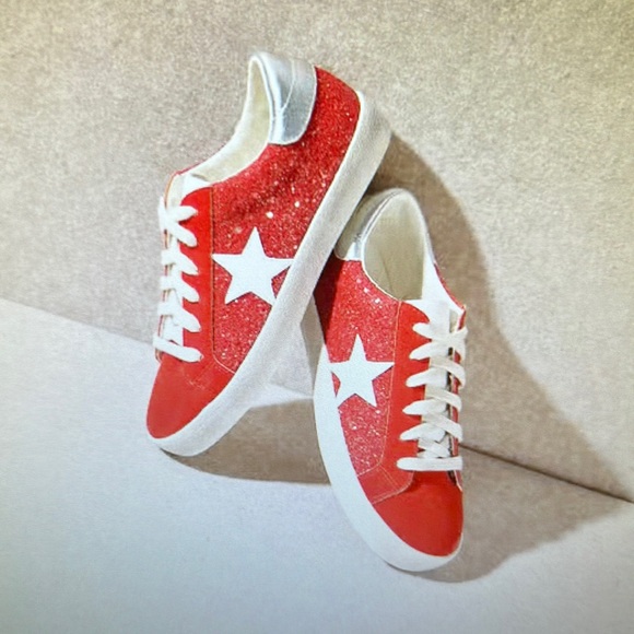 Mi.iM Red Sneakers - Picture 1 of 1